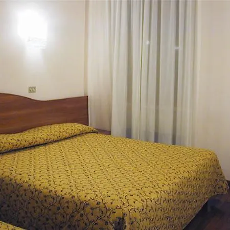 Hotel Monopole Milan