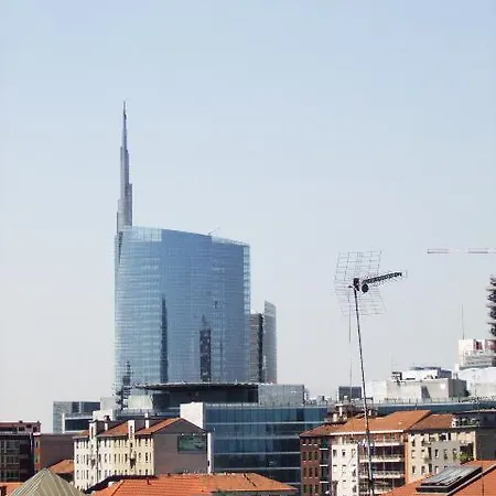 Monopole 3* Milan