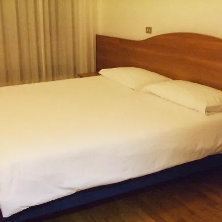 Hotel Monopole Milan