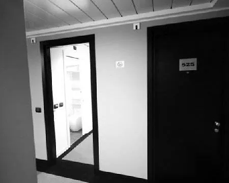 Monopole 3* Milan