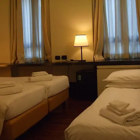 Monopole 3* Milaan