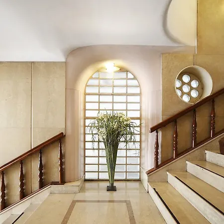 Monopole Hotel 3*